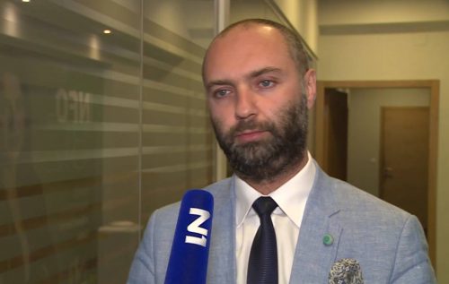 13441869_1073082702746355_764591839_o