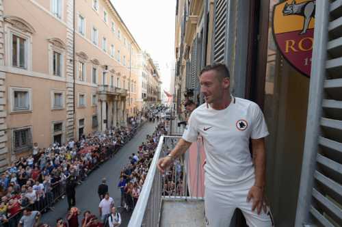 maglia-bianca-roma-store-totti