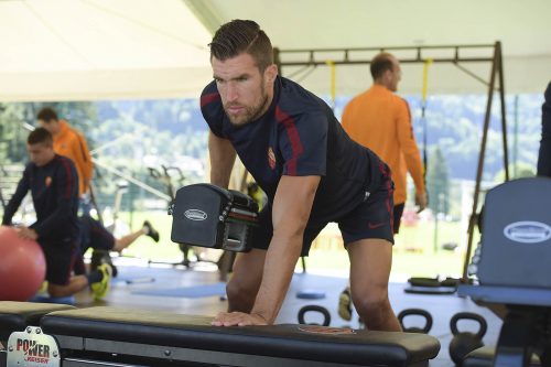 allenamento-roma-pinzolo-strootman12
