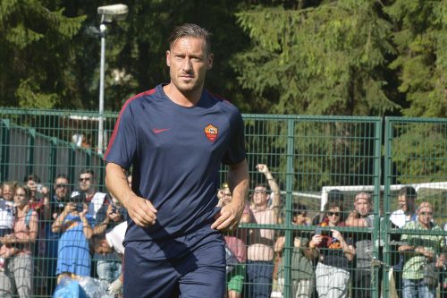 pinzolo-allenamento-roma-totti