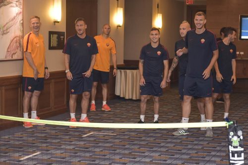 tournée-roma-palestra-dzeko totti nainggolan