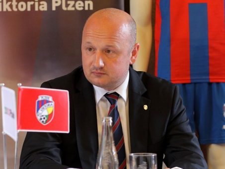 27d8064016e56682a70513d268bc0cd4