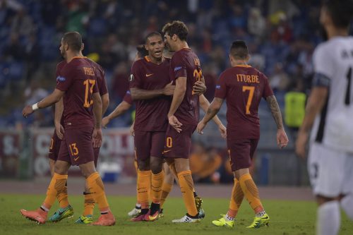 2roma-astra-giurgiu-fazio-juan-jesus-iturbe-bruno-peres-ogl-esultanza