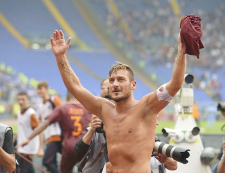 roma-sampdoria-totti-gol-esultanza888