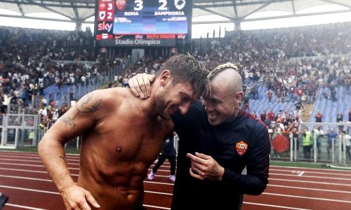 roma-sampdoria__totti-gol-esultanza-nainggolan