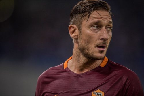 roma_astra-giurgiu-totti1200
