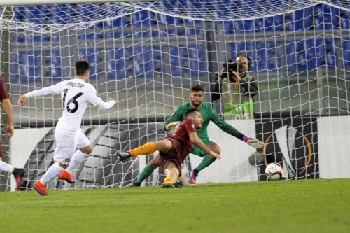 2-roma-austria-vienna-alisson-manolas