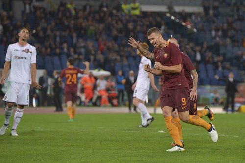 2-roma-palermo-dzeko-gol-esultanza
