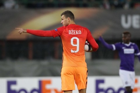 austria-vienna-roma-dzeko gol esultanza
