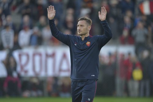 1allenamento-roma-tre-fontane-tifosi-totti239