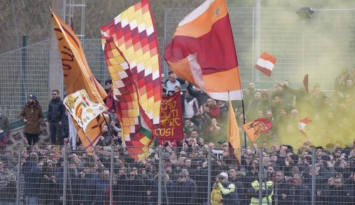 tifosi-roma-trigoria