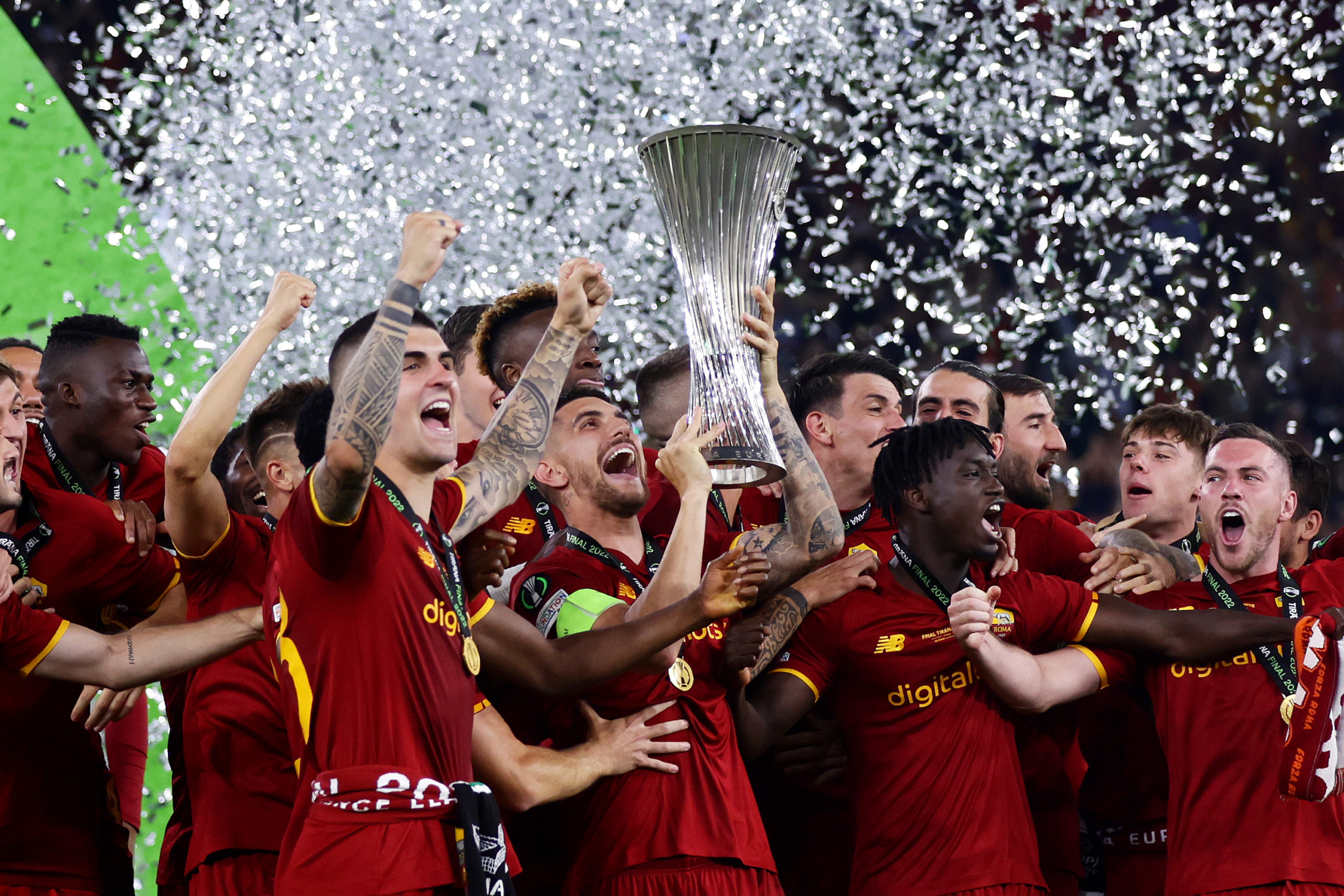 UEFA, Pellegrini nominato miglior giocatore della Conference League Pagine Romaniste