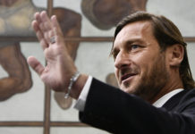 Totti: “Spero che la Roma possa migliorare, ma contano i risultati. Dybala non può fare la punta”