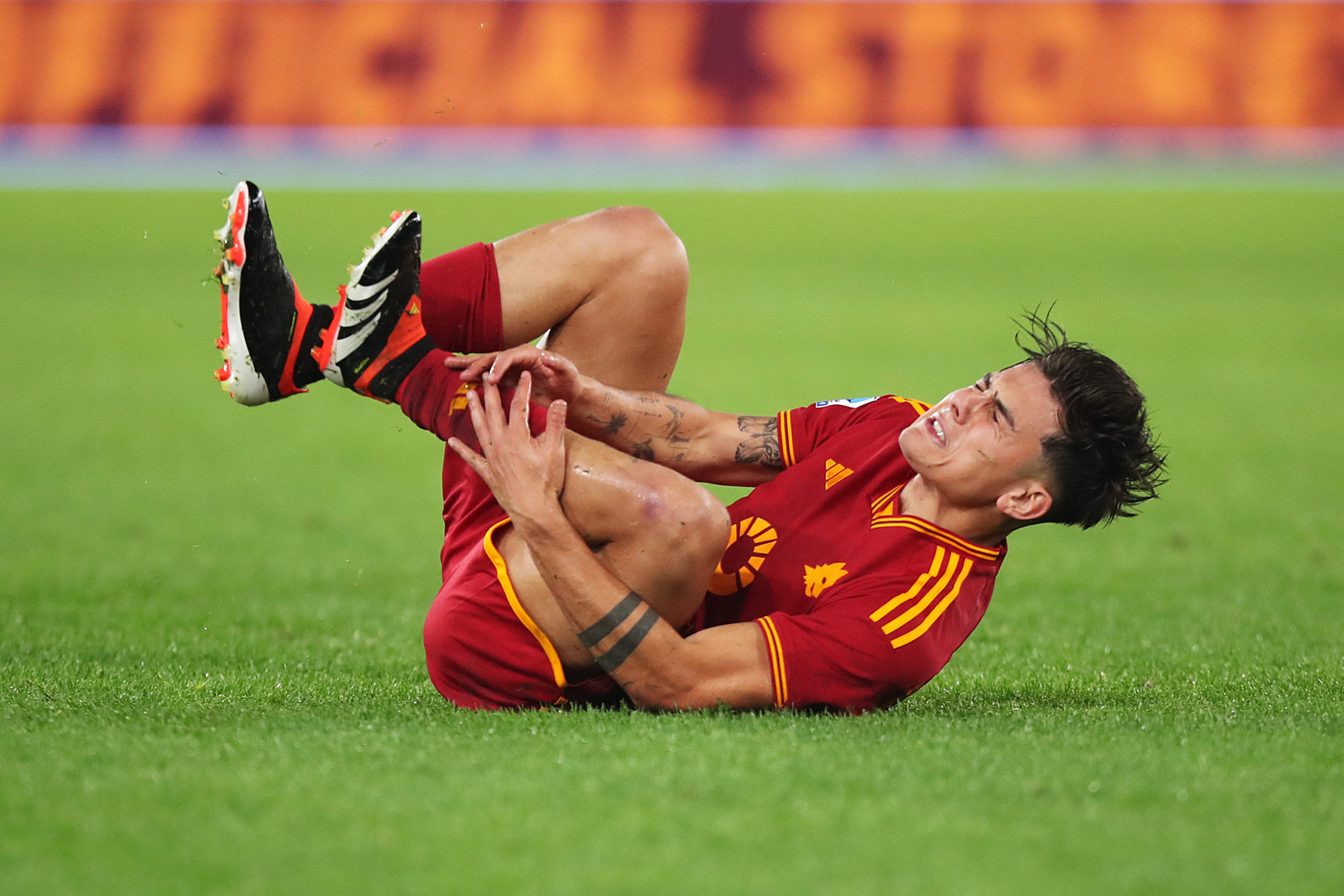 Dybala, non ci sono lesioni al flessore. Oggi prova ma Mourinho non vuole rischiare