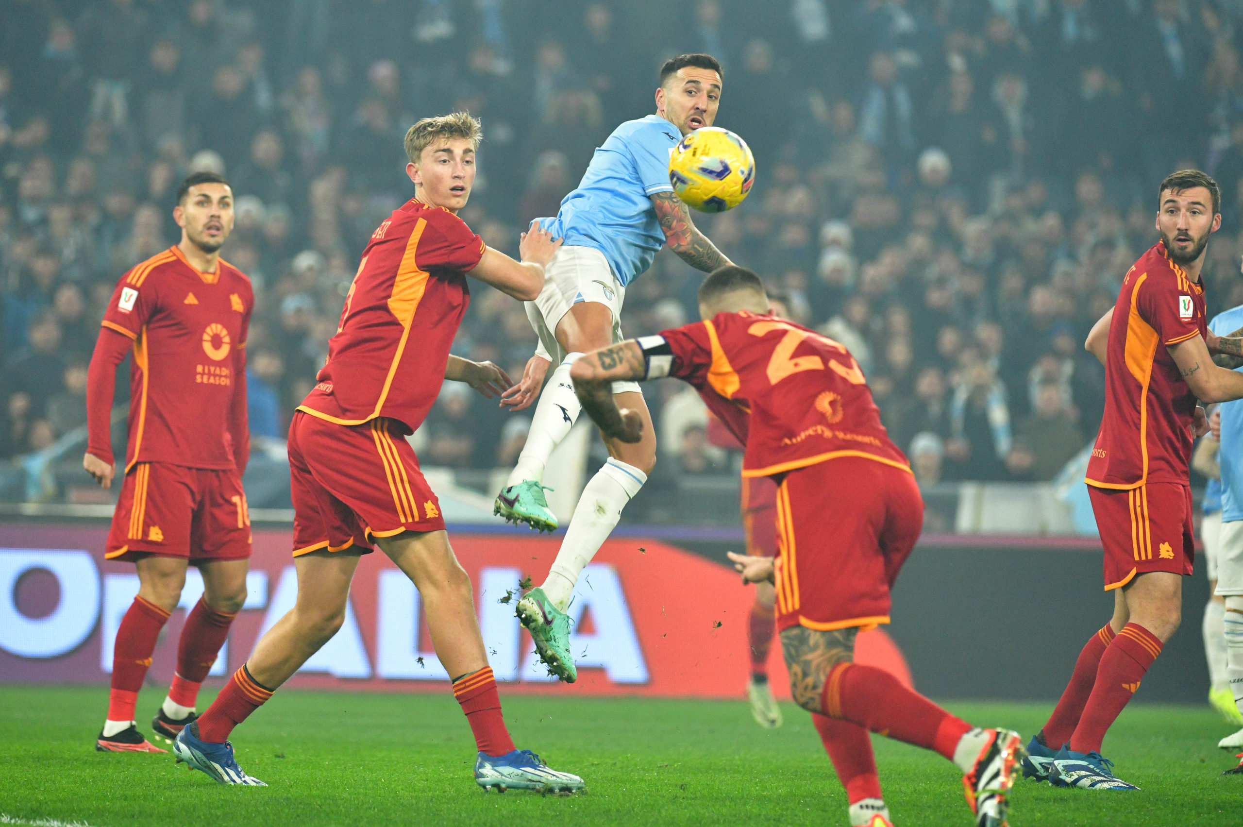 Fiducia Huijsen. Ballottaggio sulla sinistra