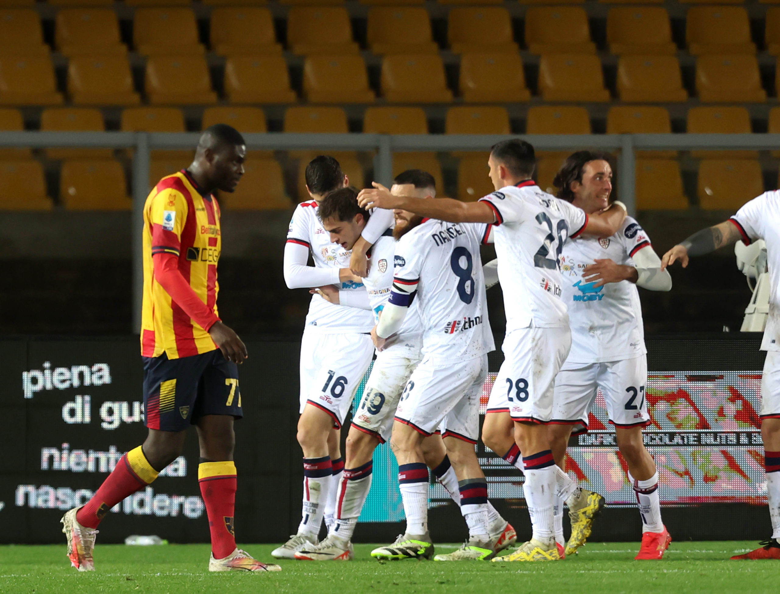 Serie A, Lecce-Cagliari 1-1: Oristanio risponde a Gendrey. Non si va oltre il pareggio