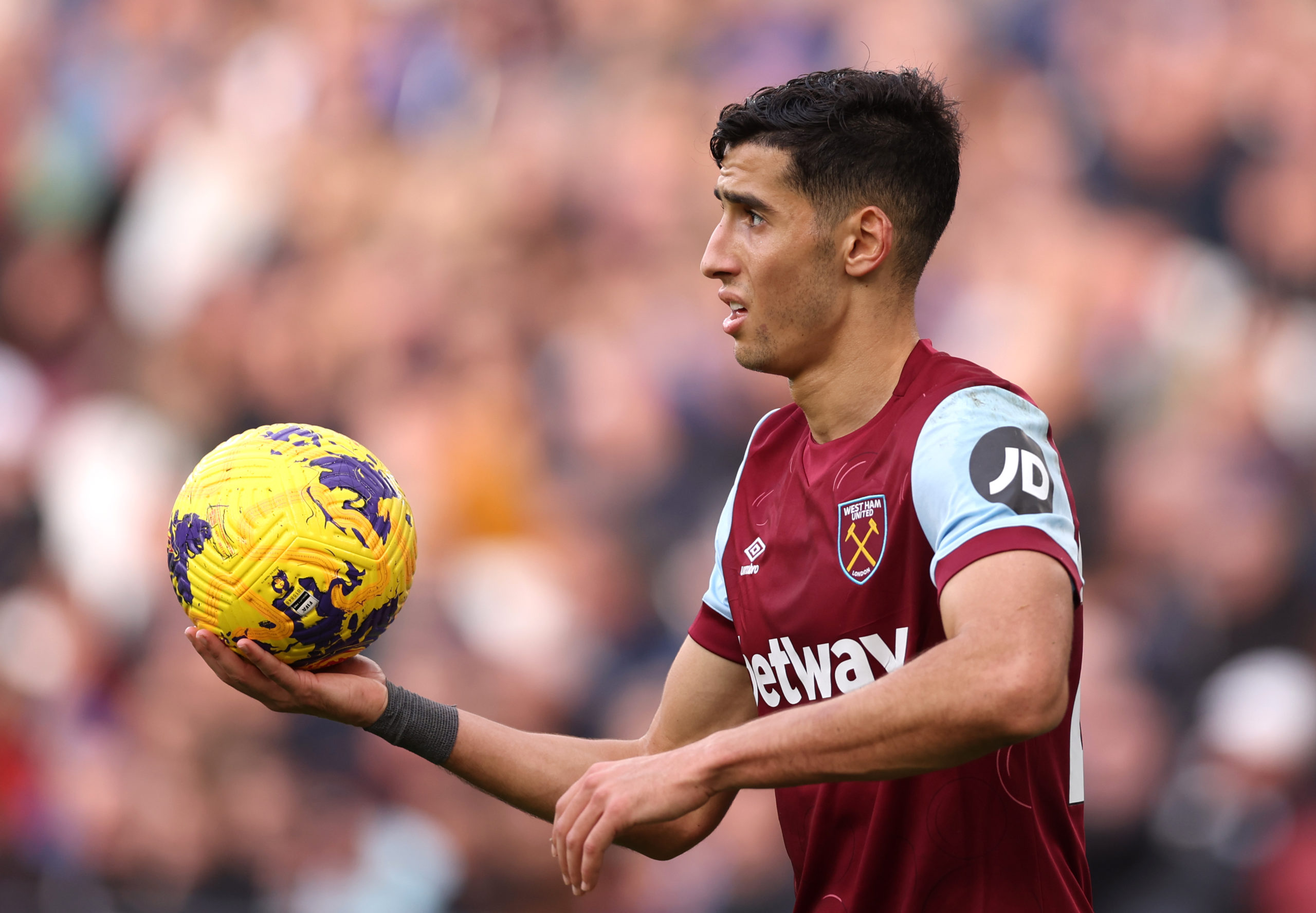 Mercato, “no” del West Ham alla Roma per il prestito di Aguerd. Anche il Milan sul difensore