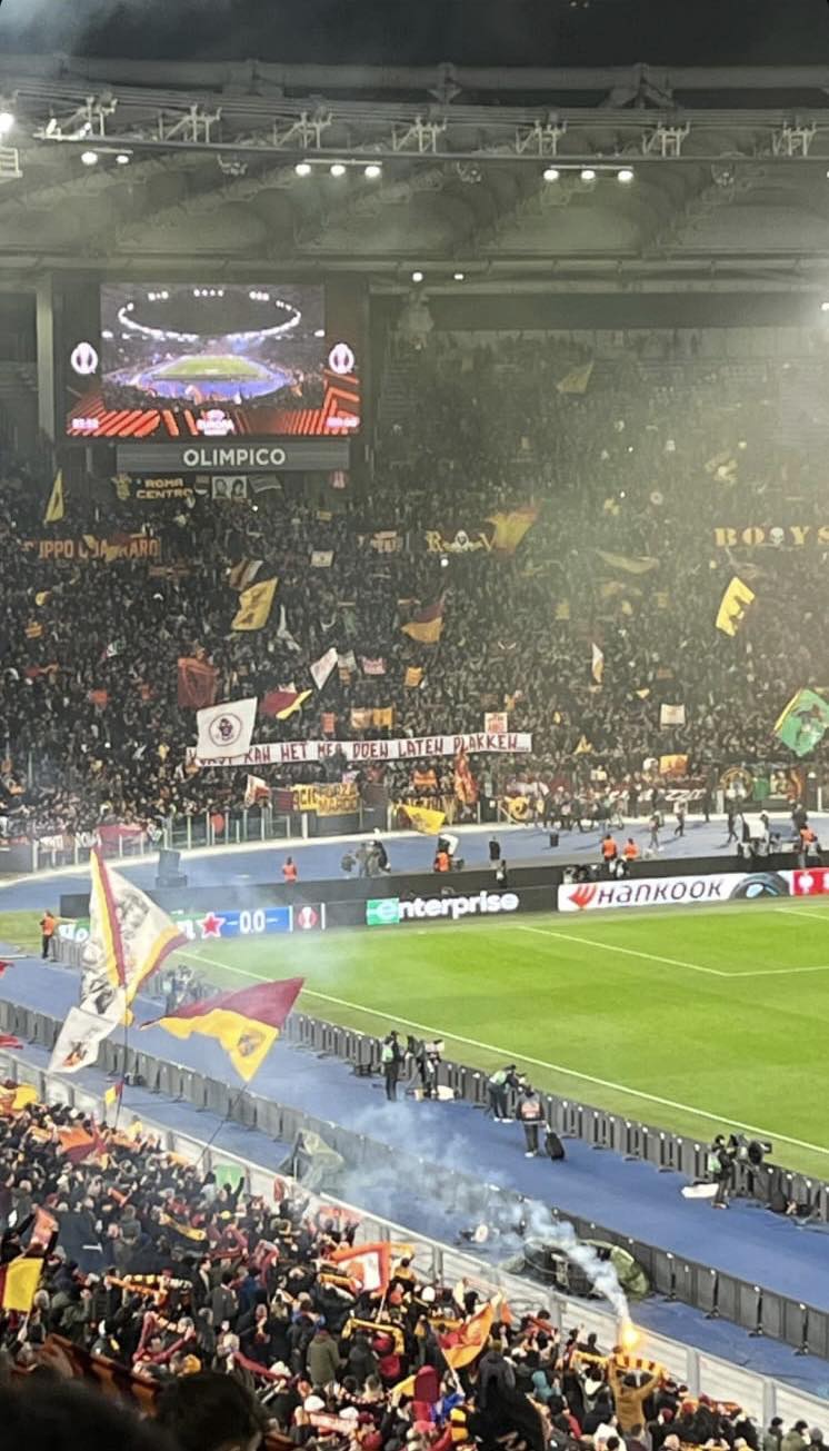 Roma-Feyenoord, lo sfottò in olandese della Curva Sud con la citazione de “Il Gladiatore”: ecco il significato – FOTO