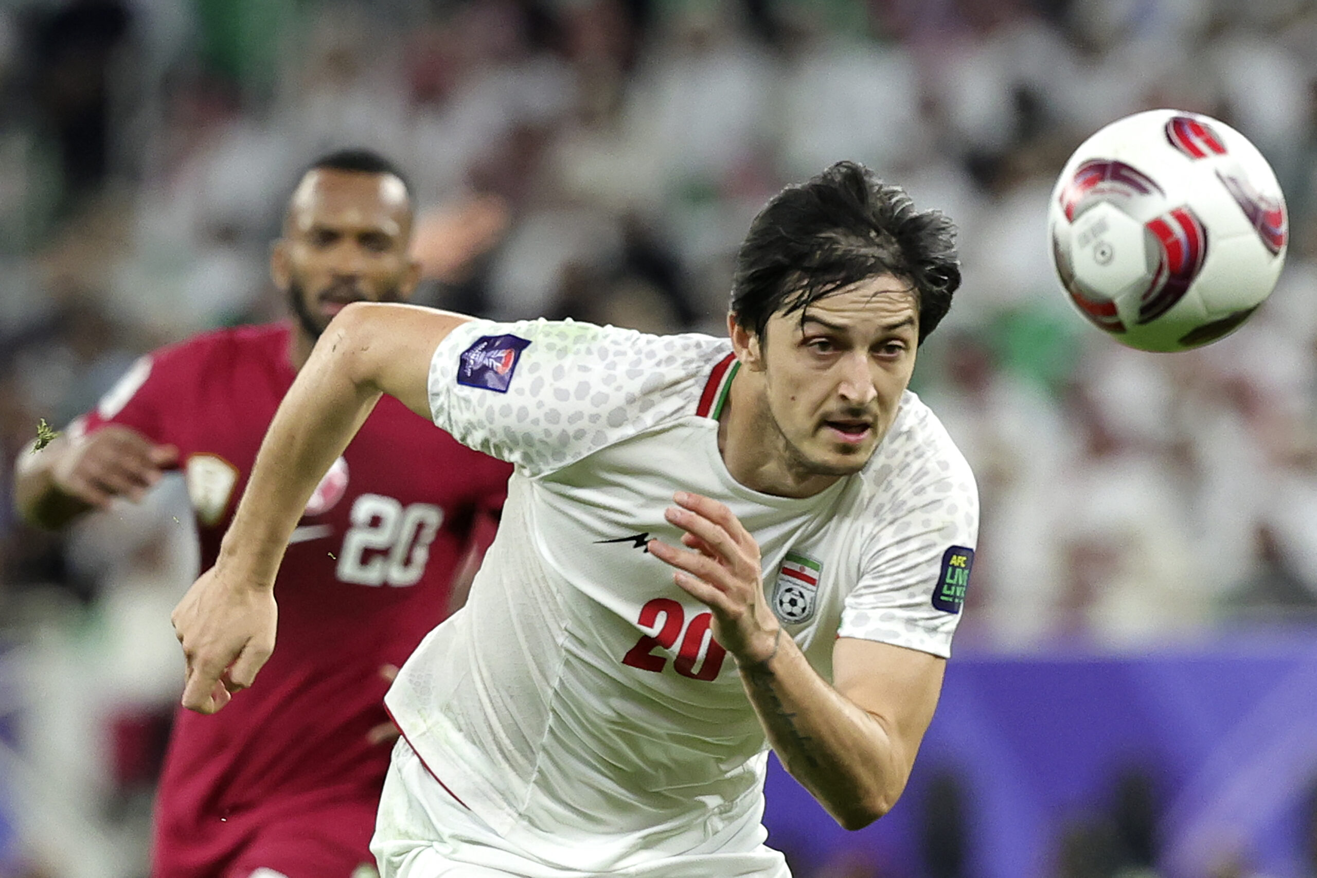 Roma, stiramento al tendine del ginocchio per Azmoun. Ecco i tempi di recupero