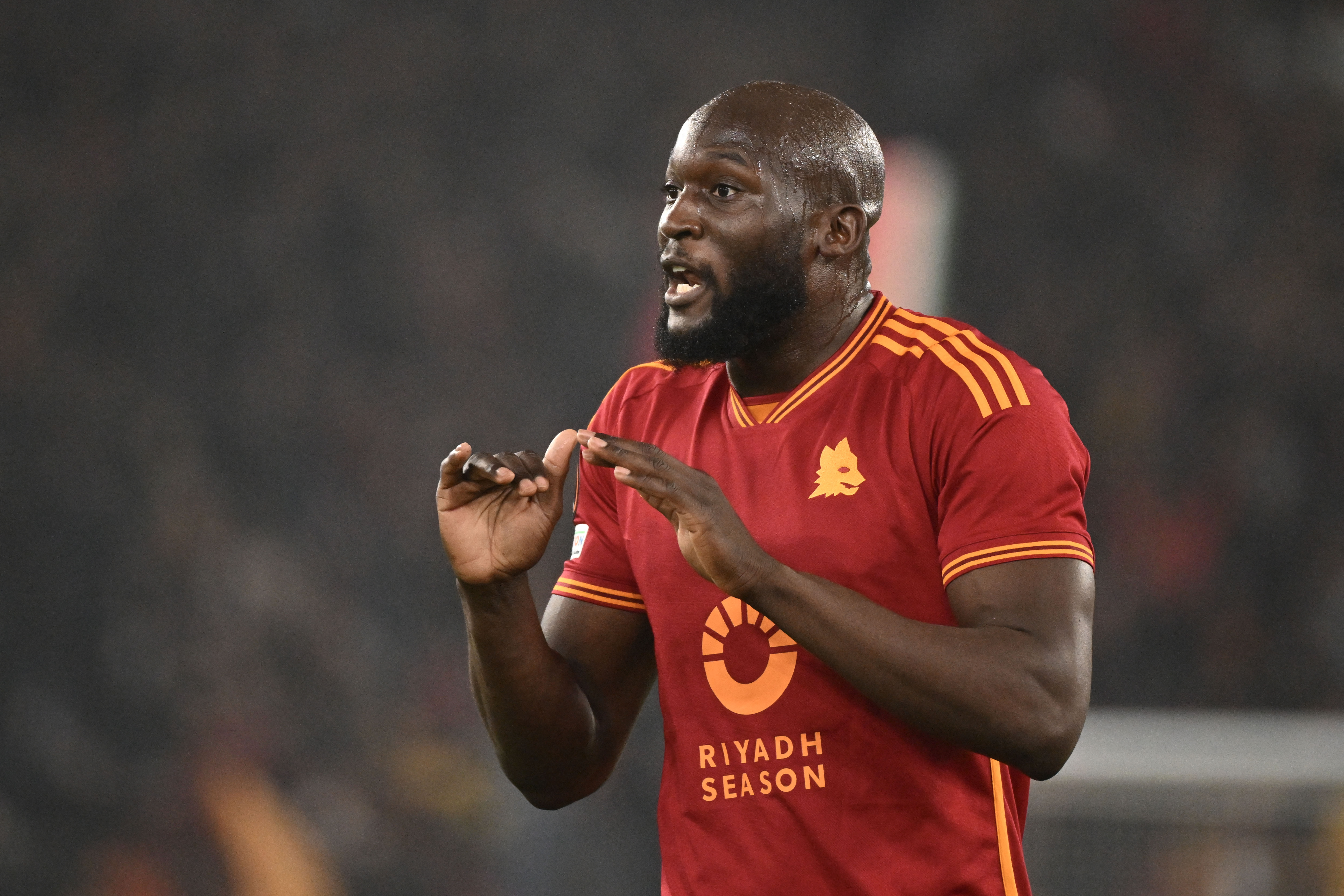 Roma-Sassuolo, Lukaku rischia il forfait. Torna Dybala