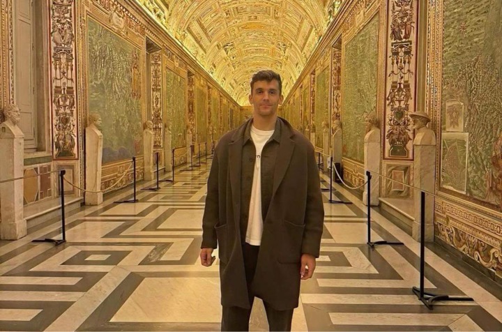 Roma, Llorente in visita ai Musei Vaticani: “Esperienza unica e indimenticabile” – FOTO