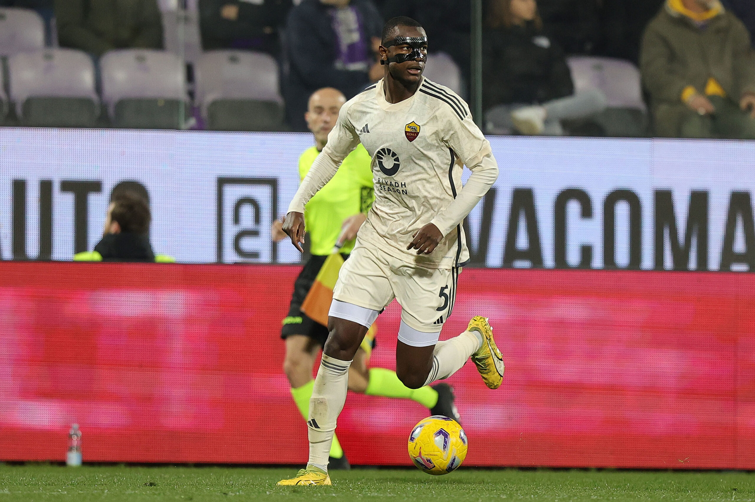 Roma, nuovi accertamenti per N’Dicka: esito negativo per problemi cardiaci