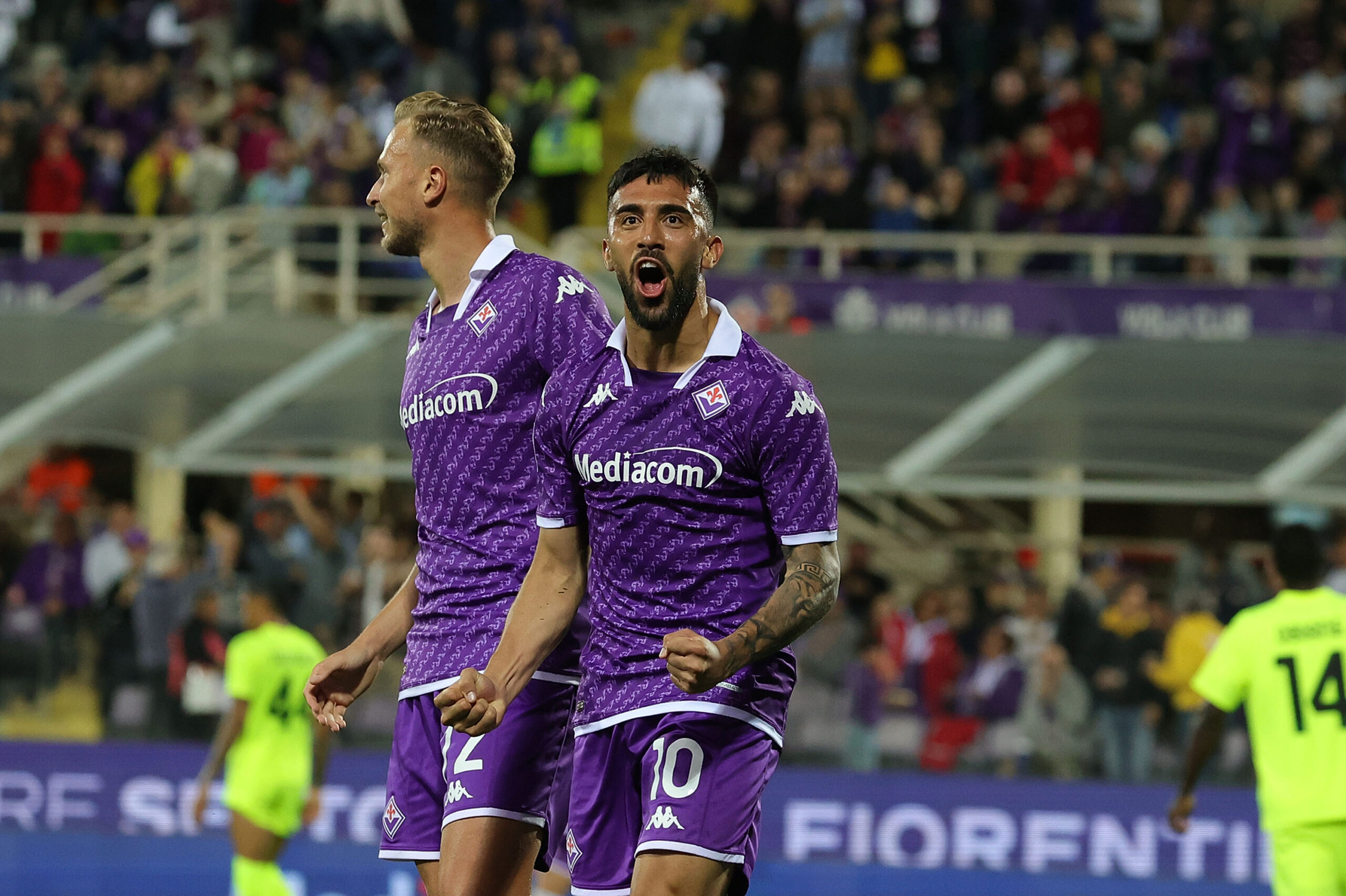 Serie A, Fiorentina-Sassuolo 5-1: goleada viola. Doppietta di Nico Gonzalez