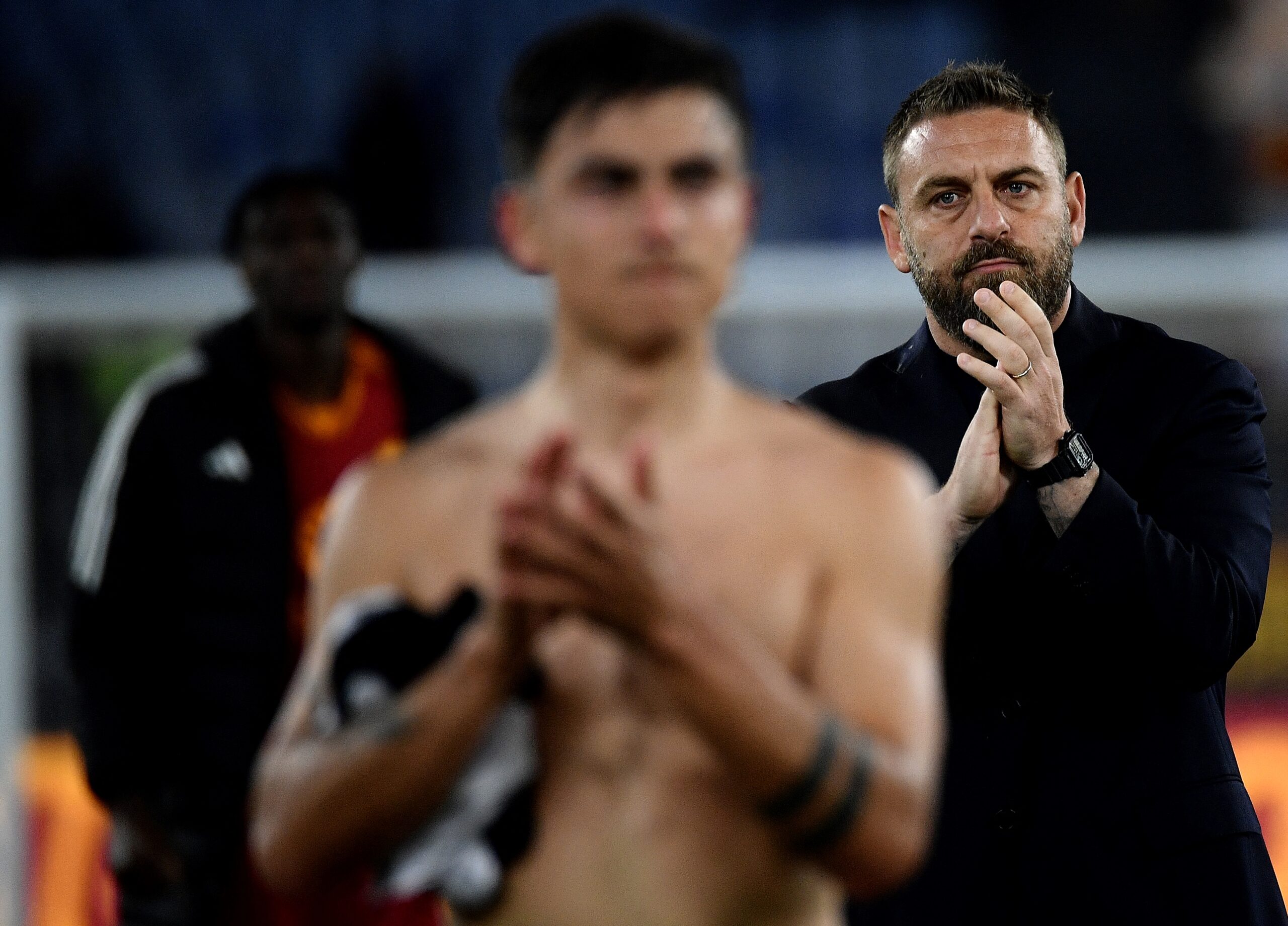 La strana vigilia: il volo per Cagliari alle 22