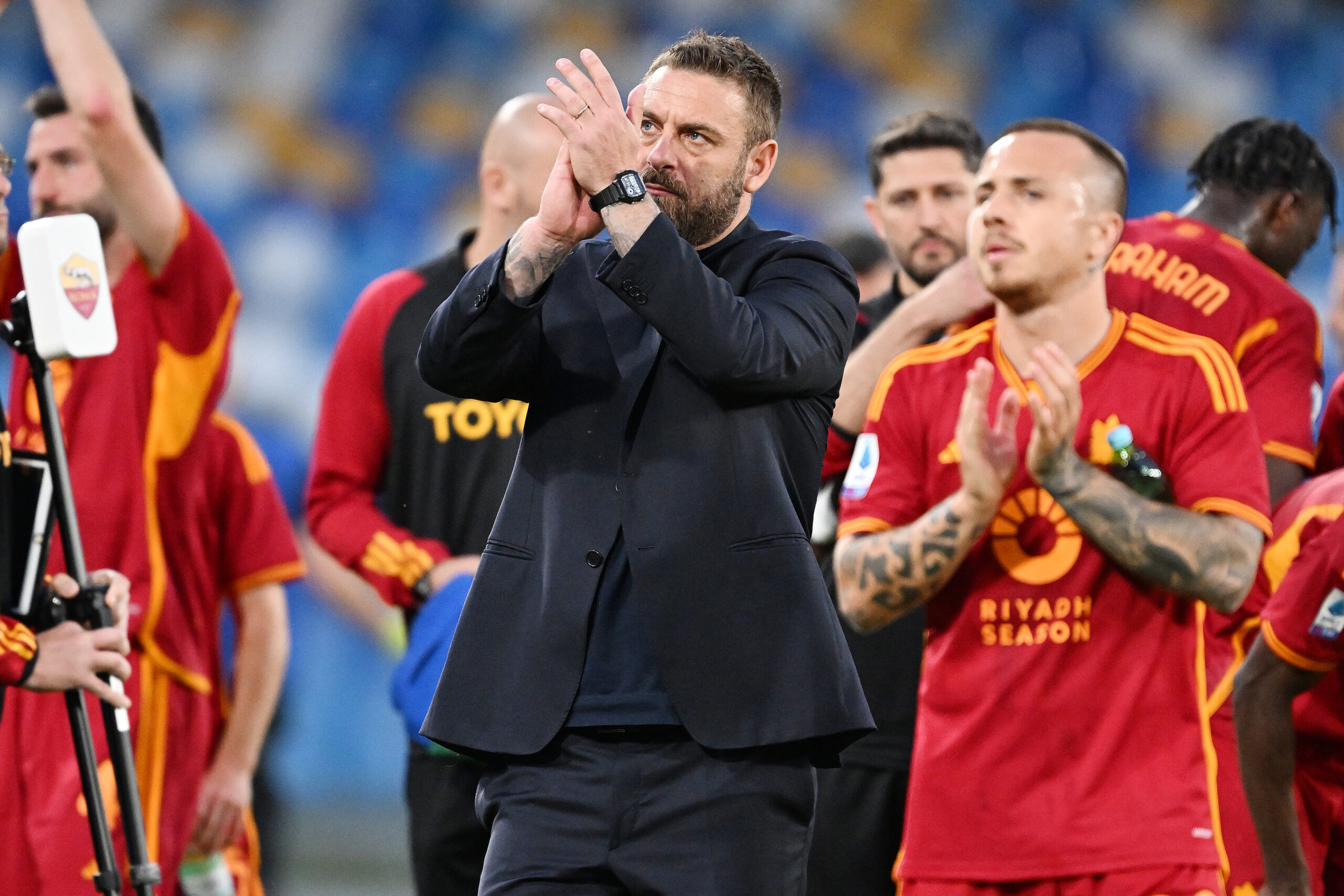 De Rossi: “Abbiamo rimesso in piedi una partita che sembrava persa, l’abbiamo difesa nell’ultimo assalto con il grande cuore” – VIDEO