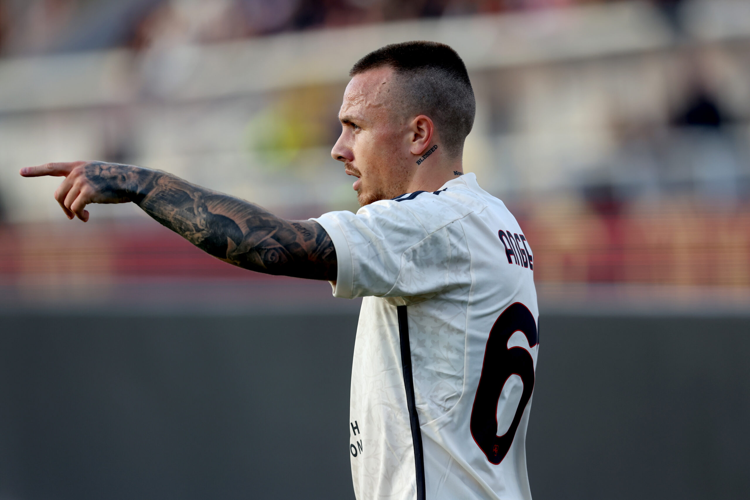 Angeliño: “Non poter ripagare l’affetto dei tifosi ci fa male. Nel secondo tempo abbiamo perso calma ed equilibrio”