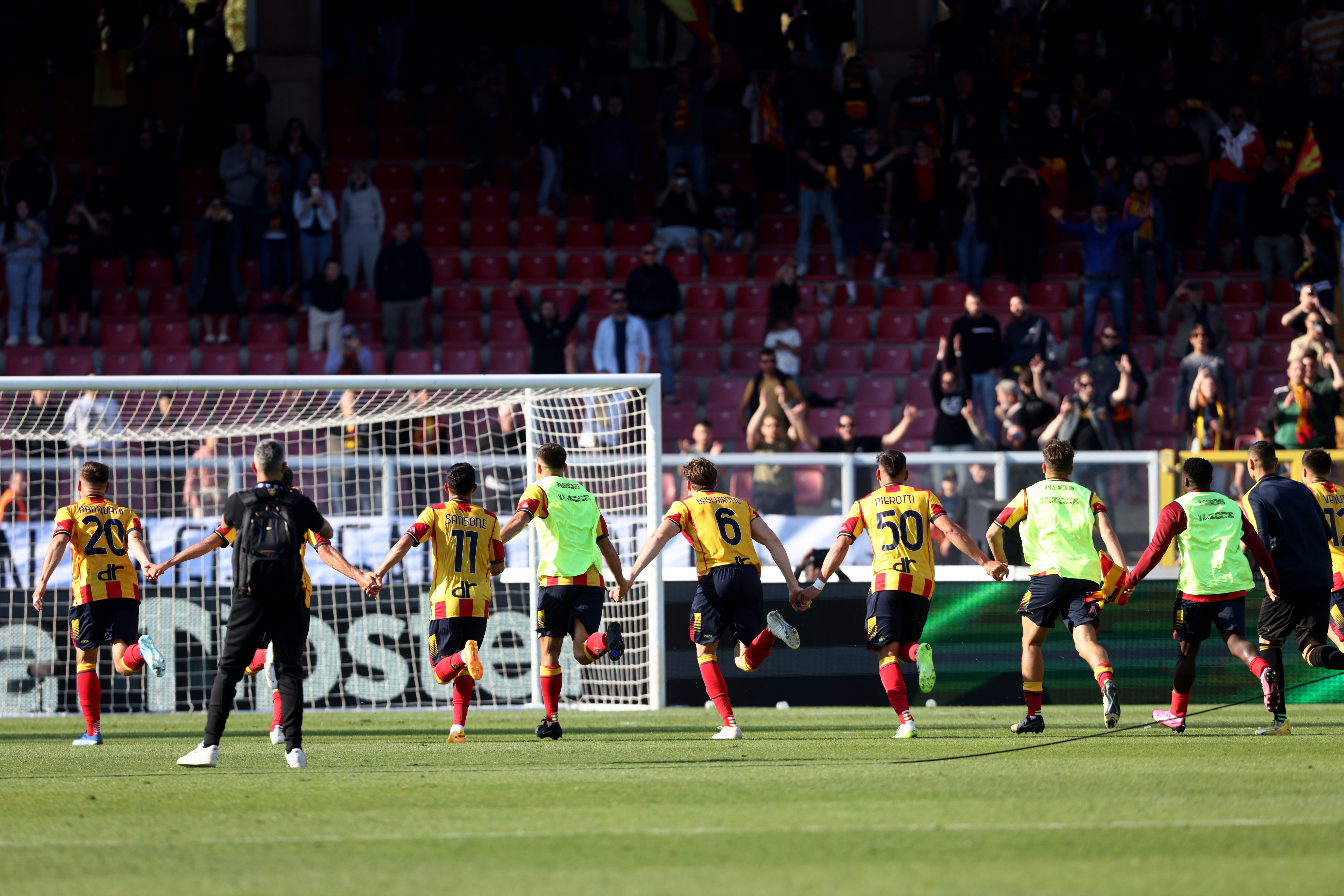 Serie A, Lecce-Empoli 1-0.  Sansone allontana i salentini dalla zona retrocessione