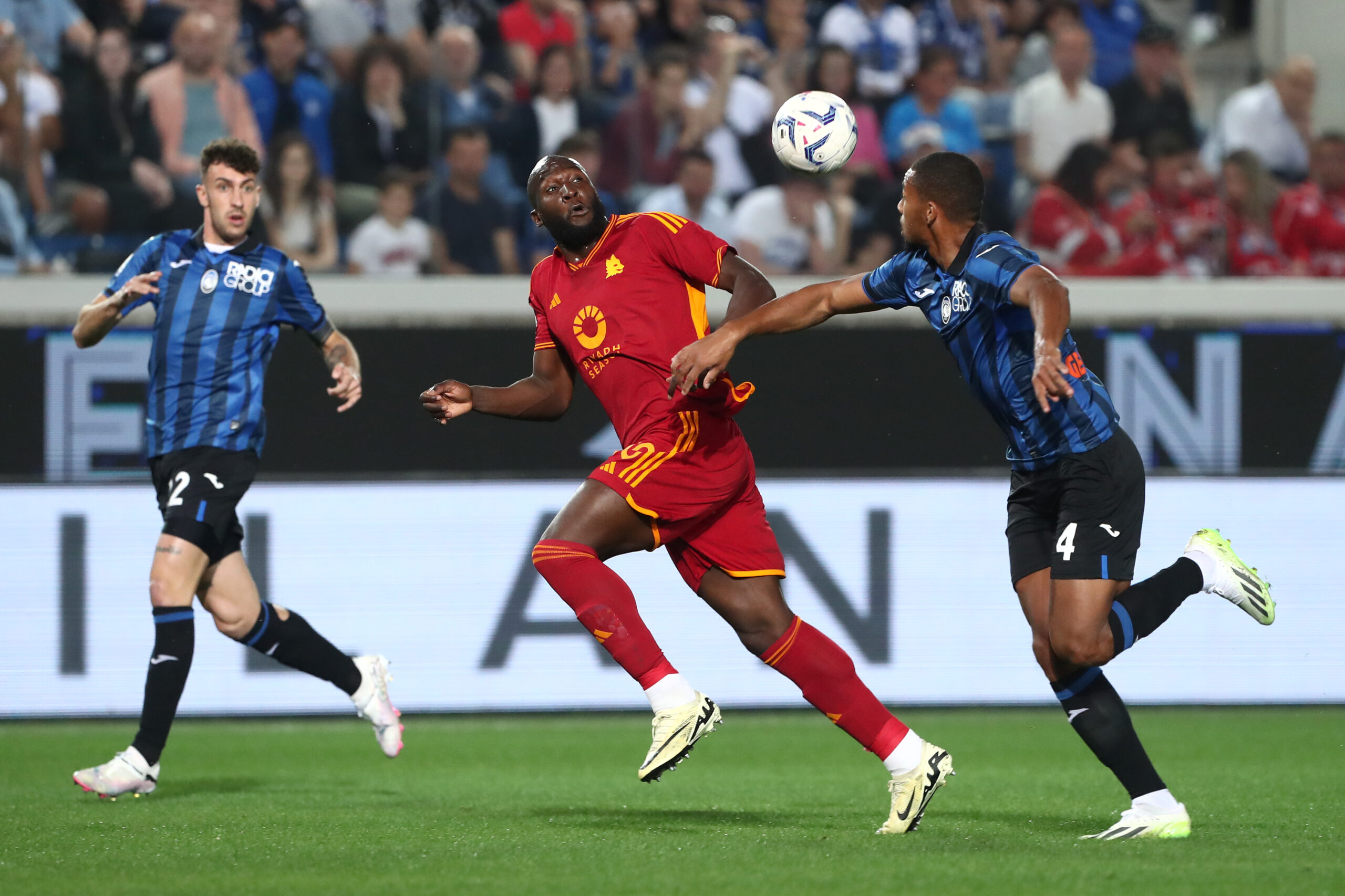 Crollo Roma, è quasi addio alla Champions. De Rossi: “Dovevamo reagire prima”