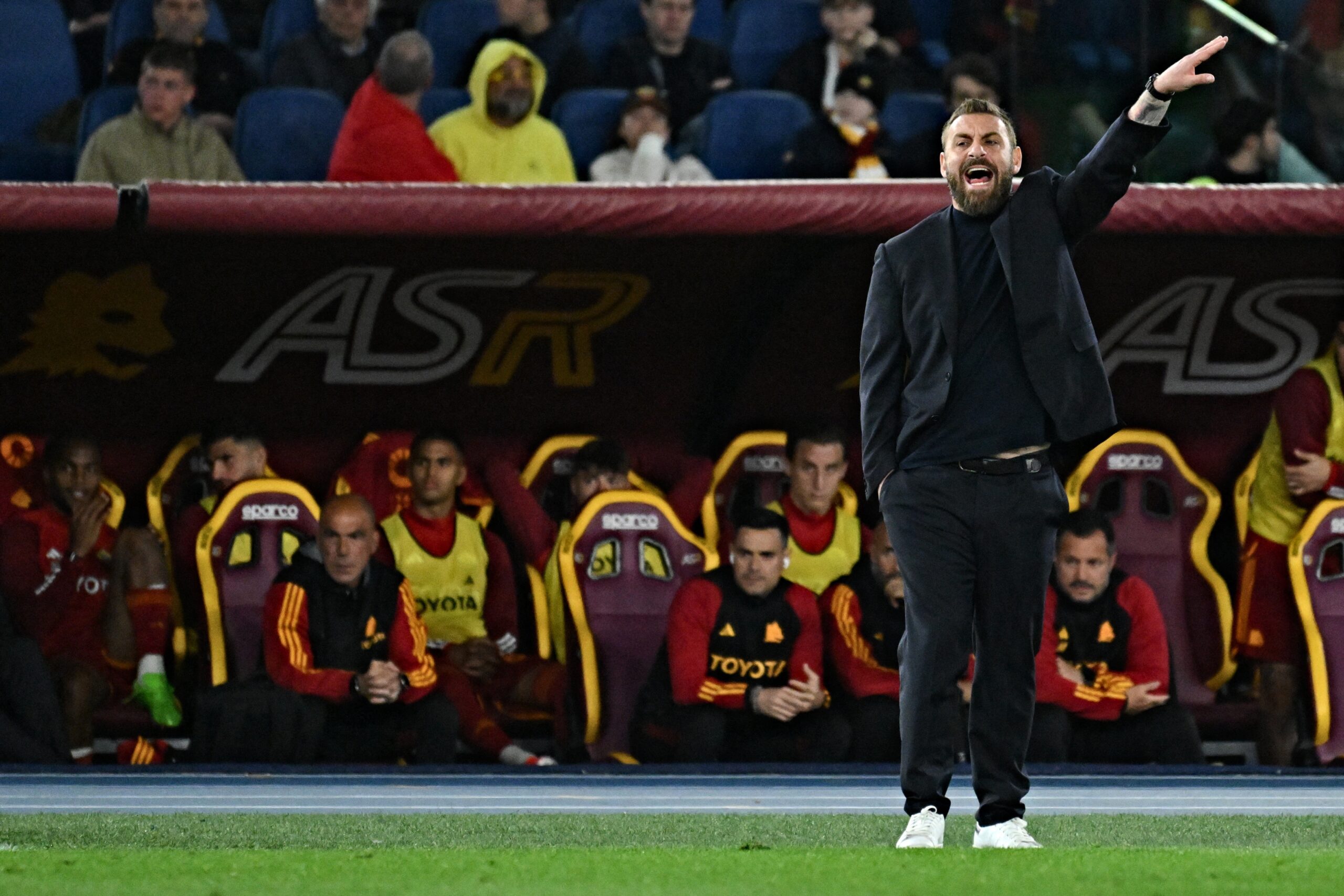 De Rossi: “Penso che abbiamo fatto un’ottima partita. Dybala ha accusato un fastidio all’adduttore”