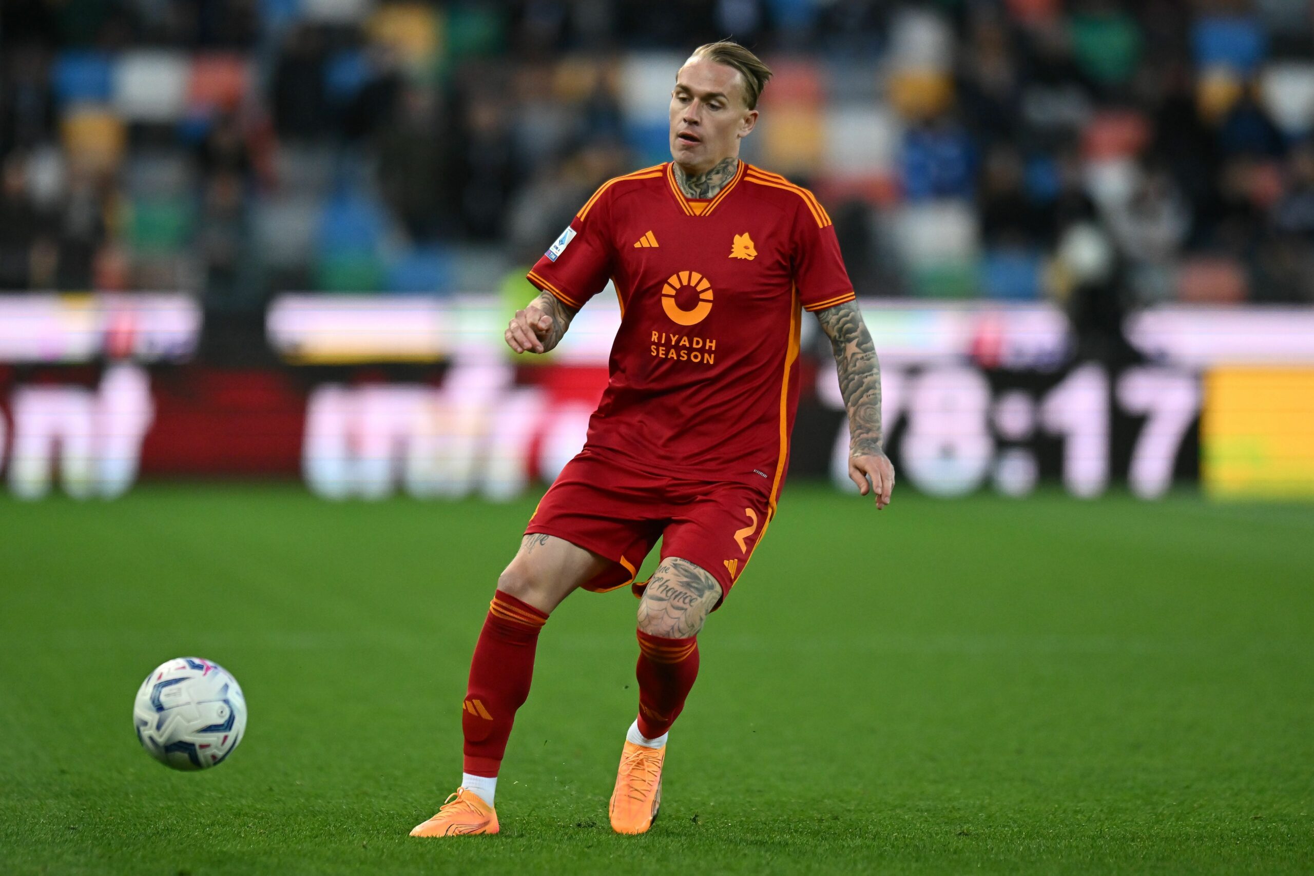 Da Aouar i soldi per l’assalto all’argentino. Il Milan cerca Abraham, Karsdorp in Turchia