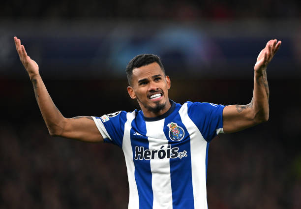 La Roma mette la freccia, più cross per Dovbyk. Da Galeno a Wesley: gli esterni per volare