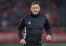 Totti e Vieri nostalgici: “Il calcio di oggi non è ai livelli della nostra generazione. Il Var? Solo una perdita di tempo”