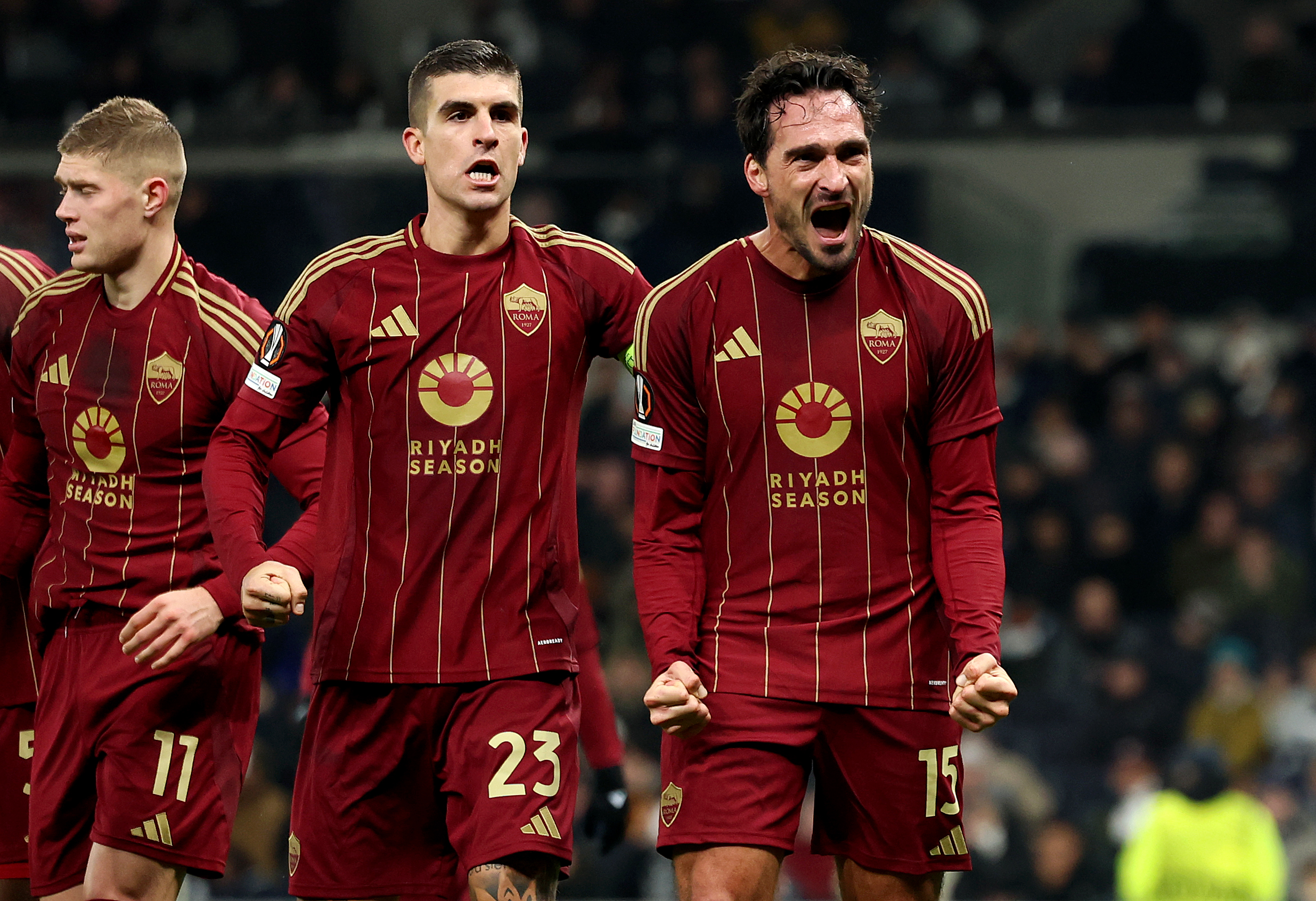 Roma-Eintracht Francoforte, le probabili formazioni e dove vederla: torna Hummels. Pellegrini e Dybala a supporto di Dovbyk