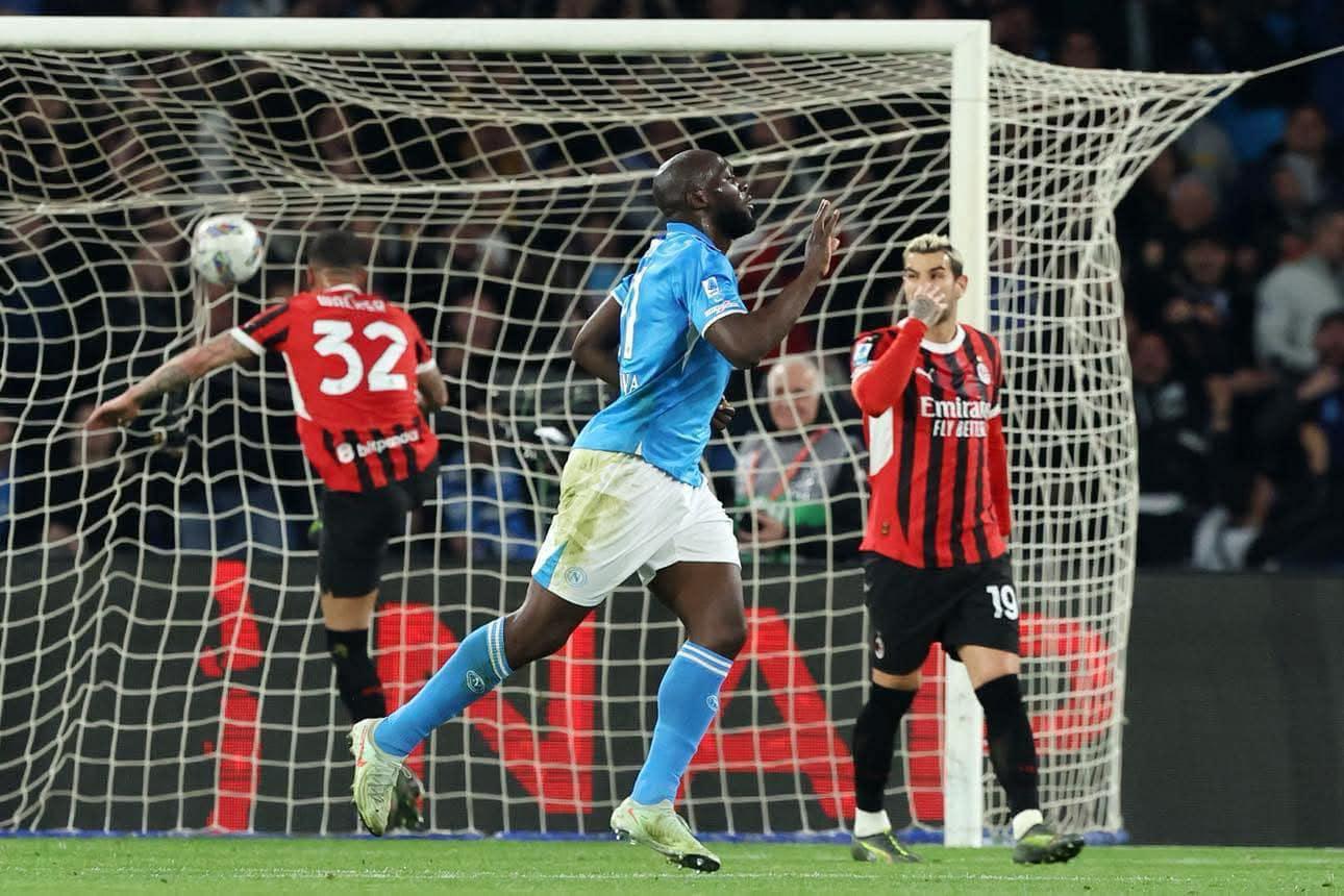 Serie A, Napoli-Milan 2-1: Conte risponde a Inzaghi e resta in scia