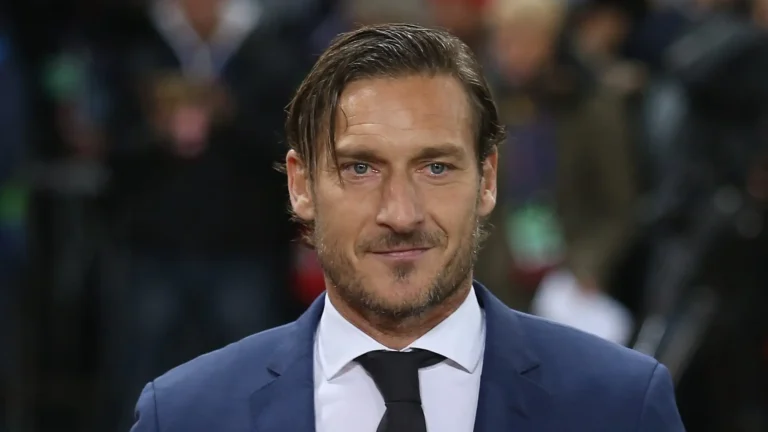 Totti torna in TV con “Sognando Ballando con le stelle”