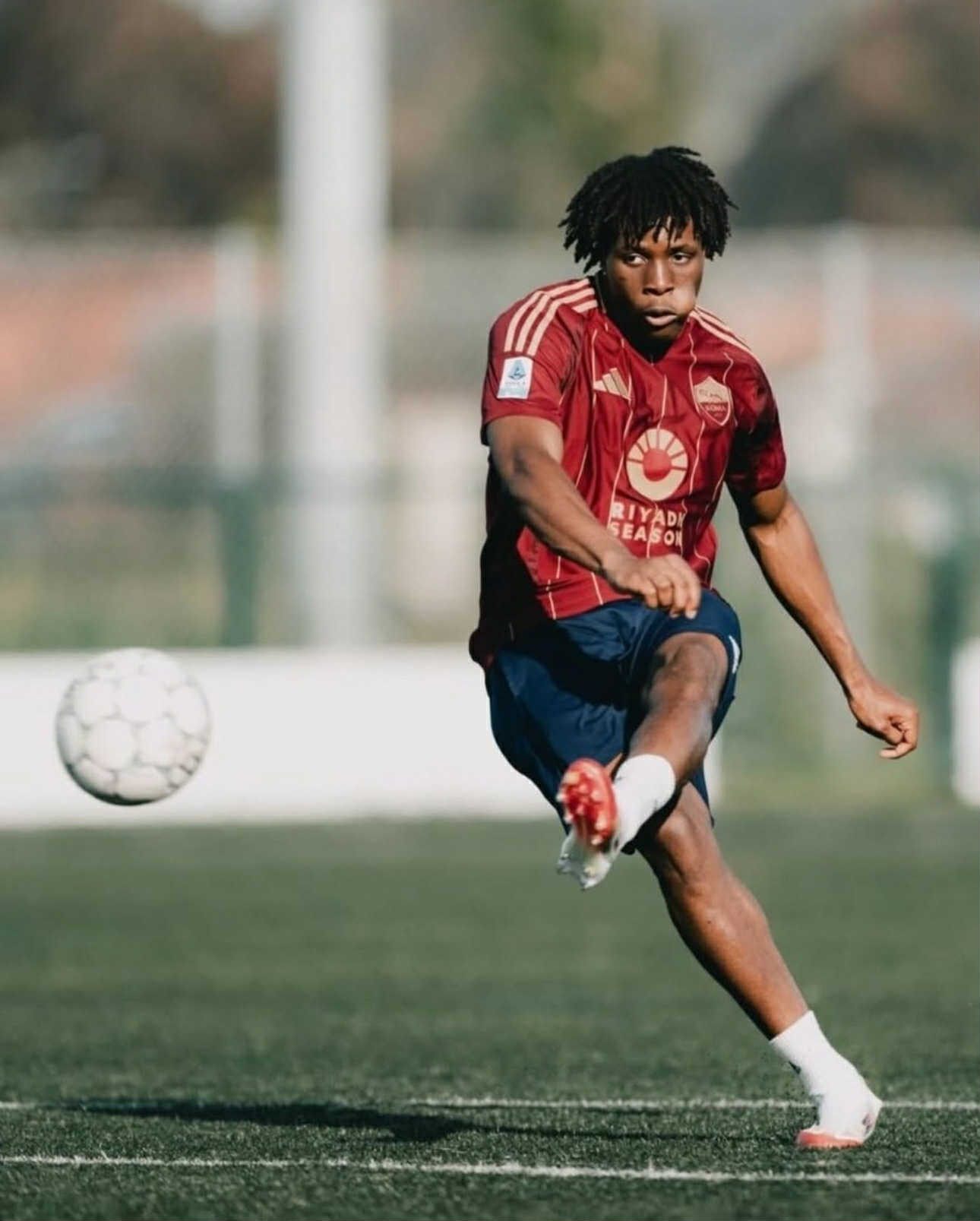 Dorgu si allena con la maglia della Roma: coincidenza o indizio di mercato? – FOTO