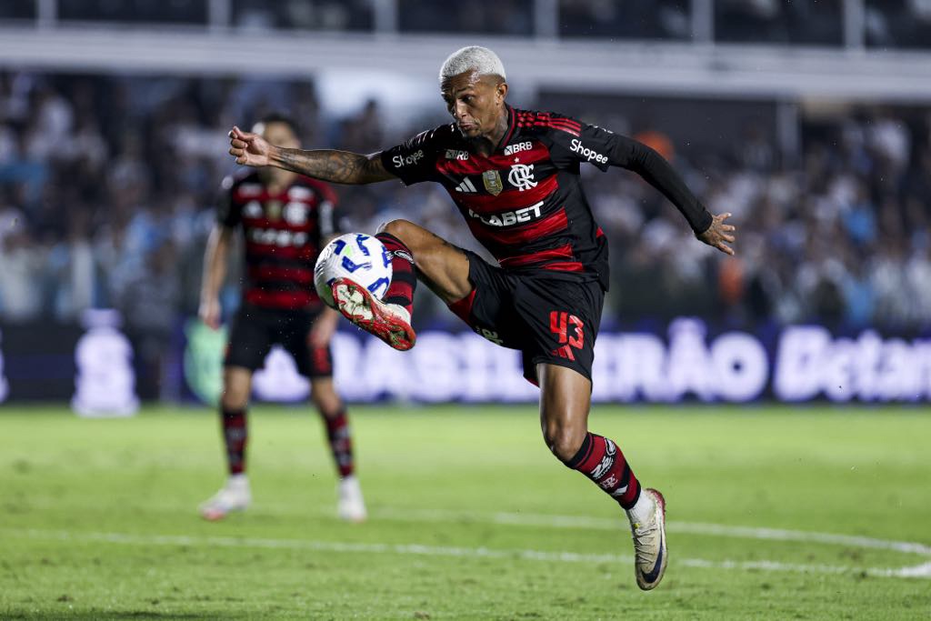 Roma, Wesley sempre più vicino: oggi nuovo incontro tra i club per chiudere l’operazione