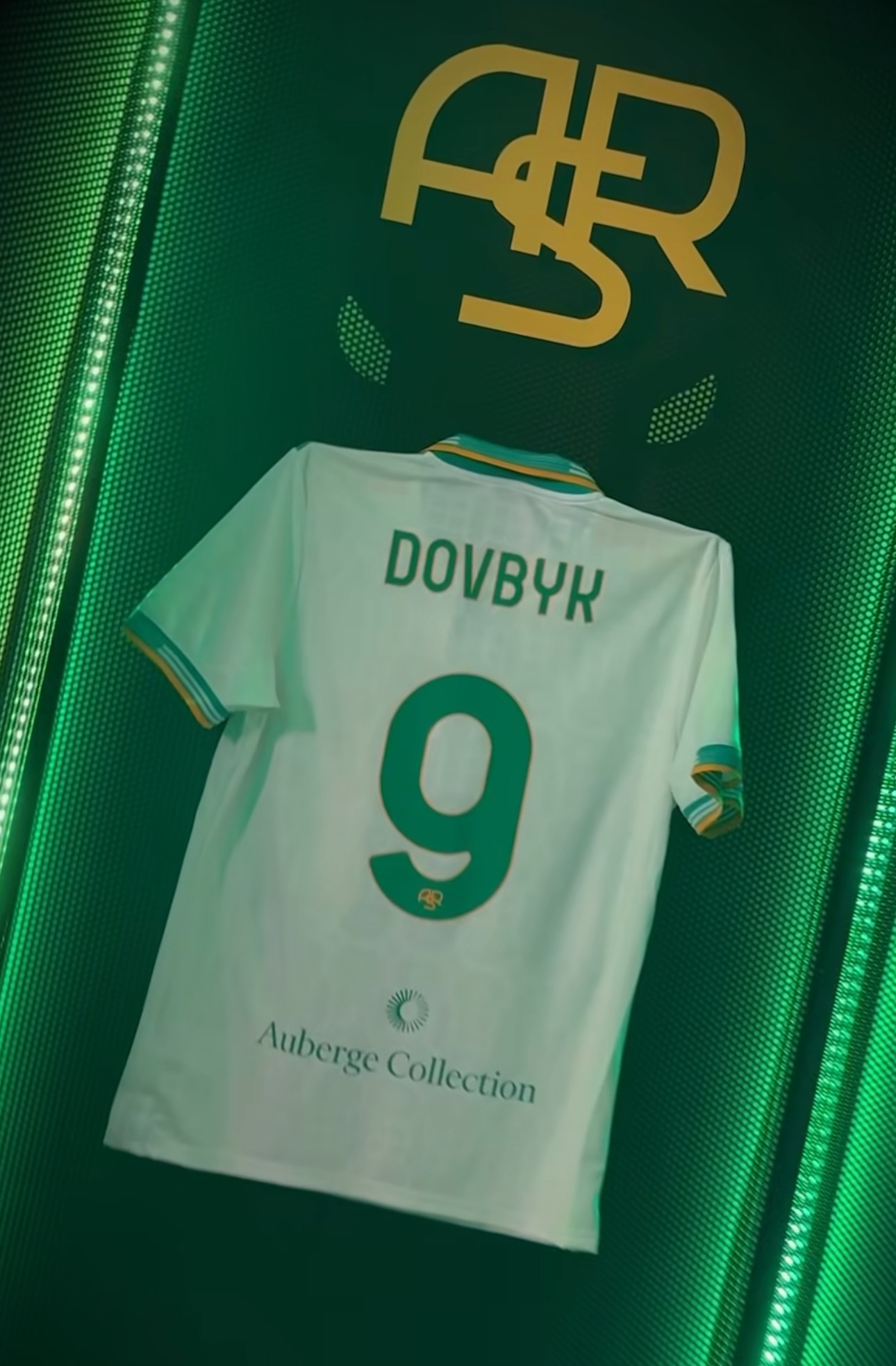 UFFICIALE: Dovbyk cambia numero. Sarà il nuovo numero 9 giallorosso – VIDEO