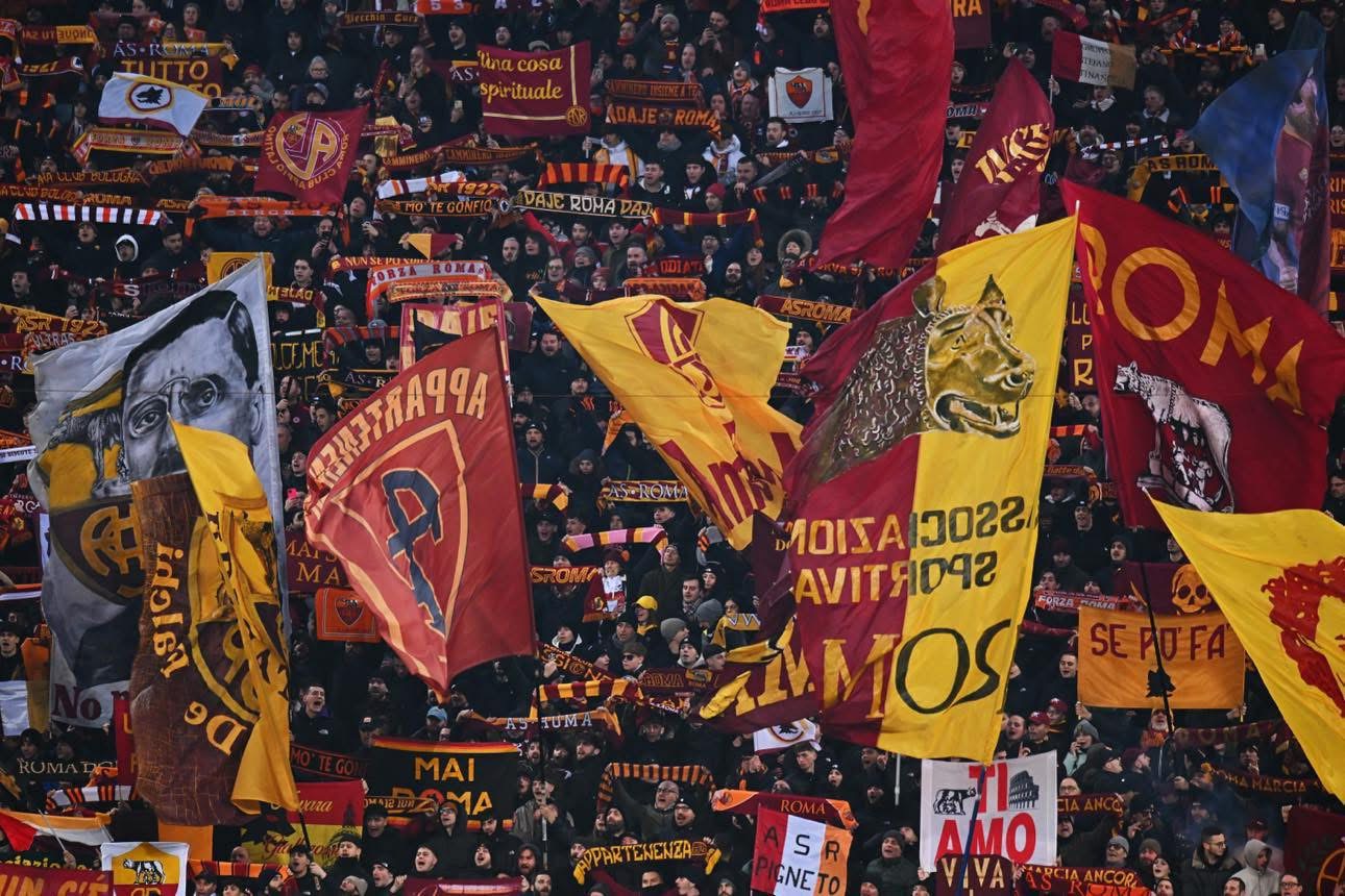 Aston Villa-Roma, 500 tifosi attesi nel settore ospiti: giovedì presenti in 200 per l’allenamento a porte aperte