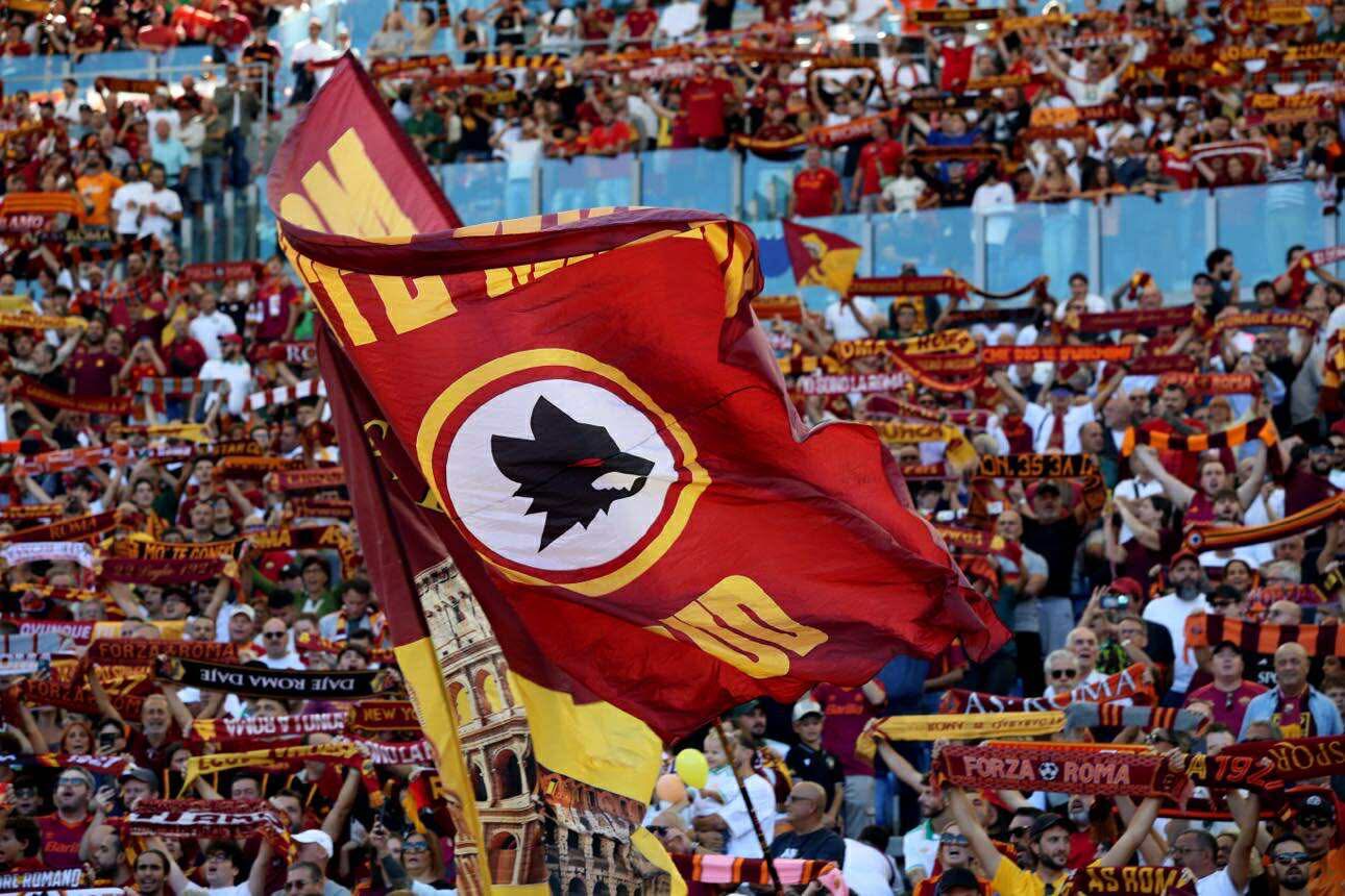 Roma-Inter, Olimpico tutto esaurito: braccialetti luminosi e spettacolo firmato Enel, cancelli aperti dalle 18:15