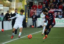 Una Roma in dieci e senza mordente: il Cagliari sfrutta tutte le crepe