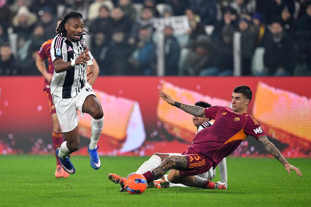 Juventus-Roma, la moviola: l’arbitro Sozza sulla linea della sufficienza