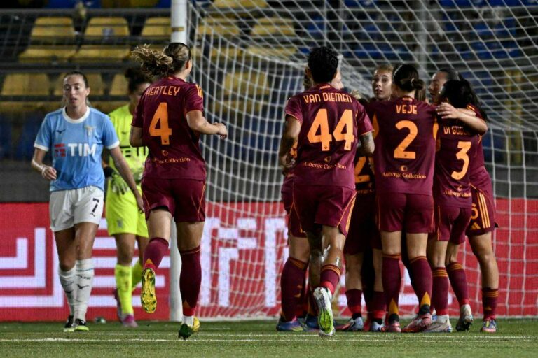 Roma Femminile, derby giallorosso: la Roma schianta la Lazio e va in semifinale