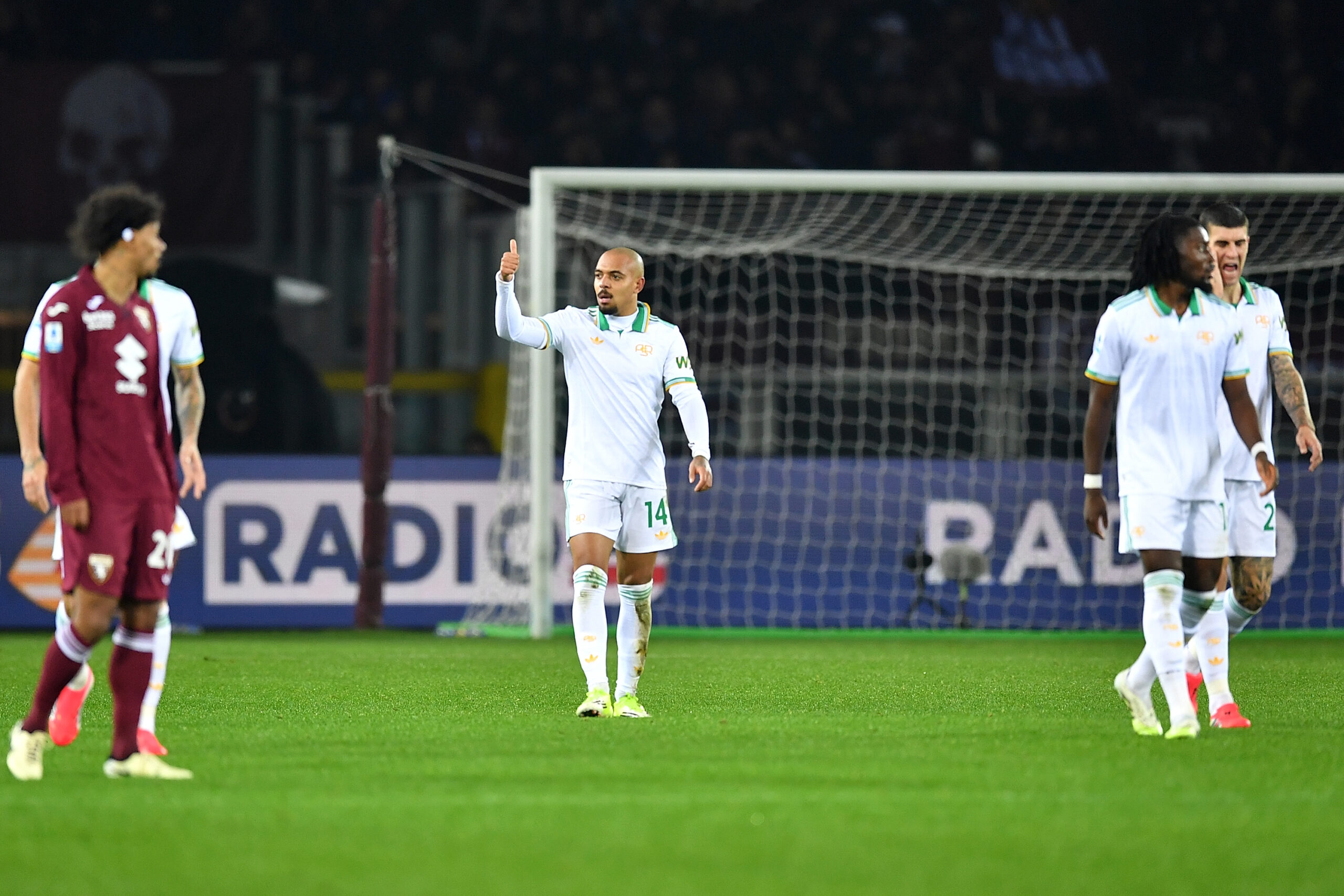 Gasp si aggrappa ancora a Malen: l’assist per Pellegrini salva la Roma