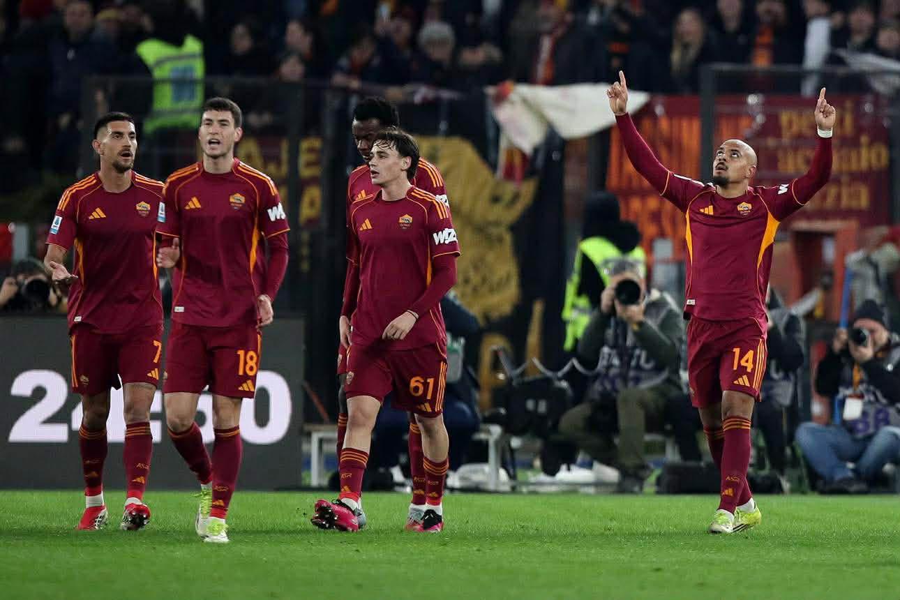 Roma-Cagliari 2-0: la doppietta di Malen regala i tre punti ai giallorossi