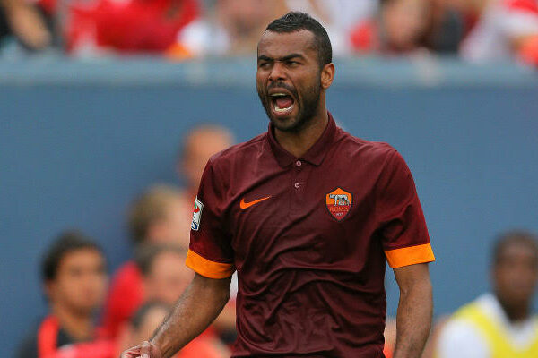 L’ex Roma Ashley Cole riparte dall’Italia: è il nuovo allenatore del Cesena
